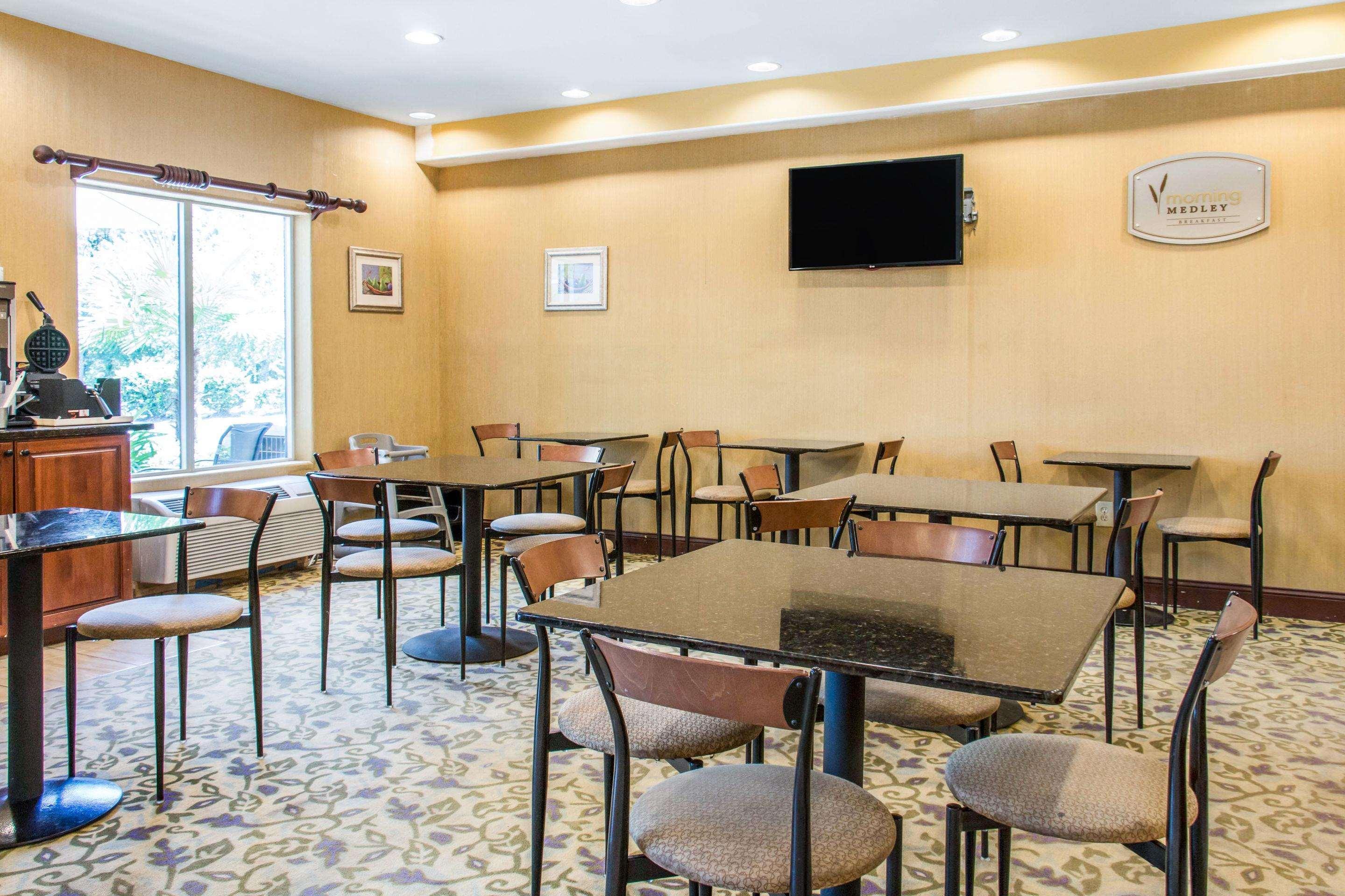 Sleep Inn & Suites Пулер Экстерьер фото