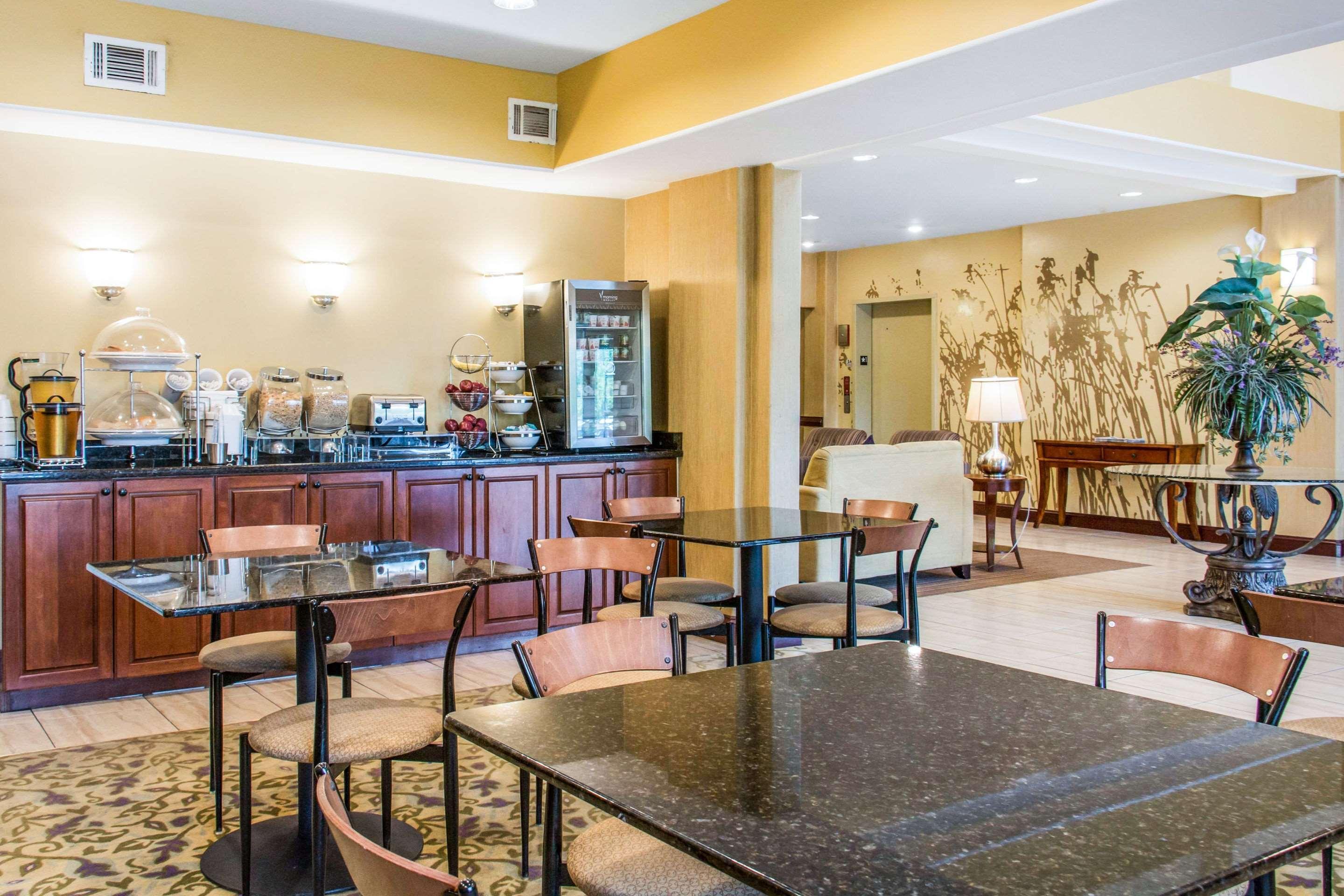 Sleep Inn & Suites Пулер Экстерьер фото
